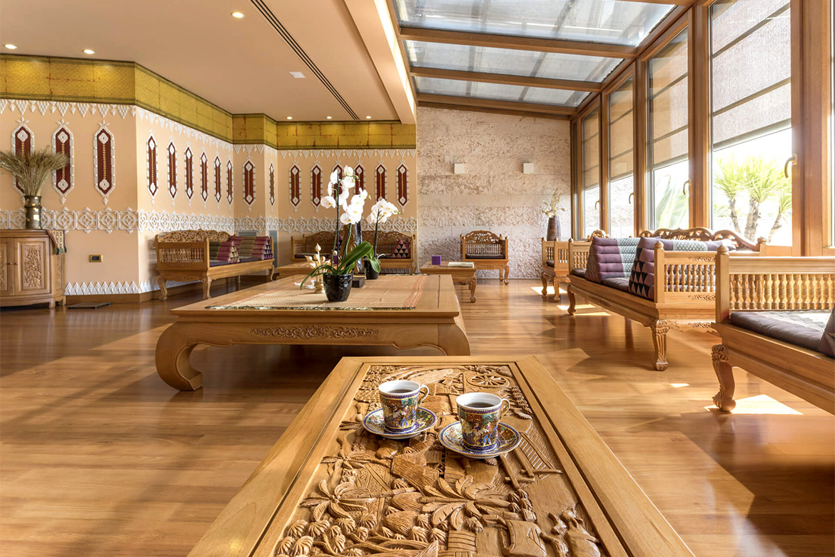 modern hotel thai si furnished by pianca