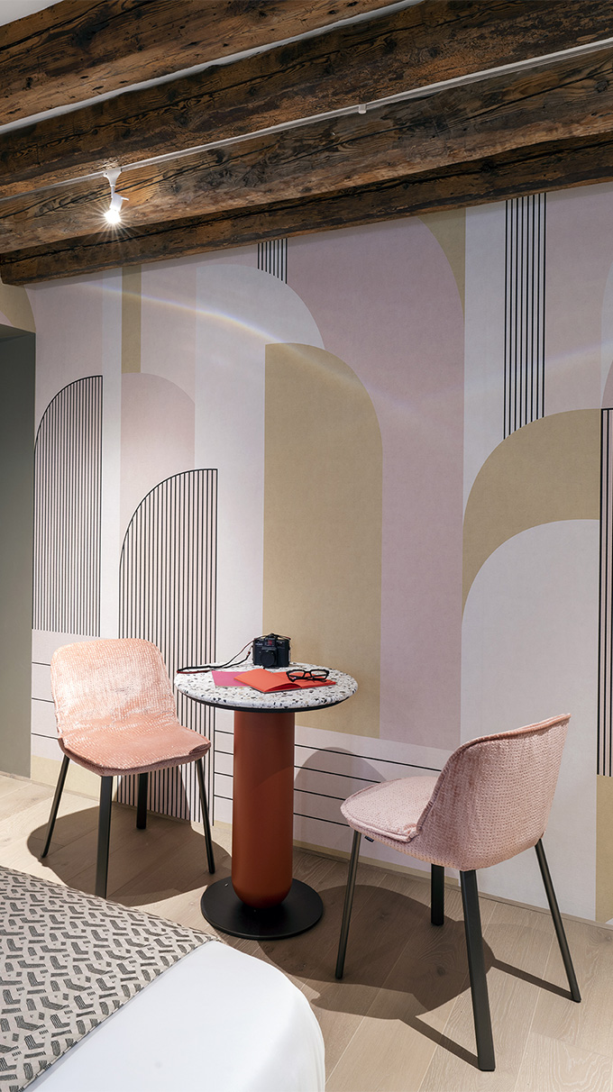 hotel in historic Venice with Pianca's furniture