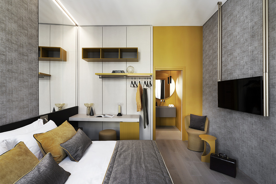 hotel in historic Venice with Pianca's furniture
