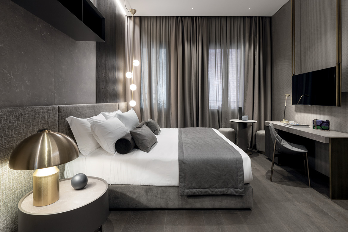 hotel in historic Venice with Pianca's furniture