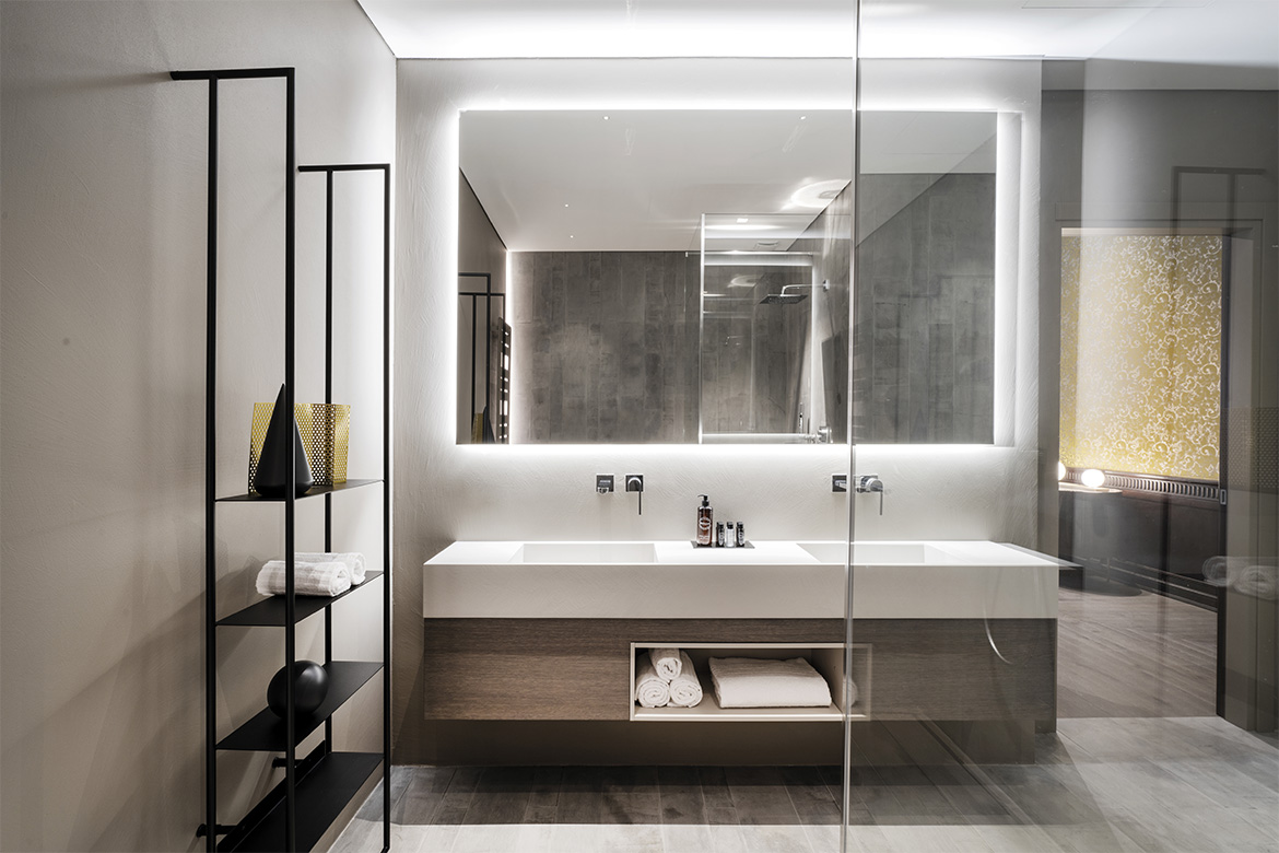 hotel in historic Venice with Pianca's furniture