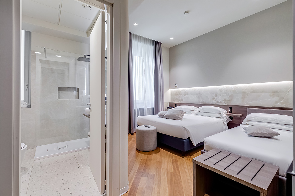 bedroom with Pianca's furniture, every modern comfort and a minimal design