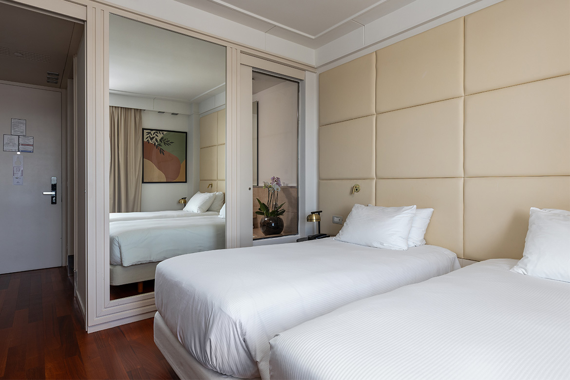 florence modern hotel furnished by pianca contract
