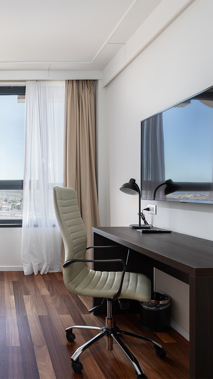 florence modern hotel furnished by pianca contract