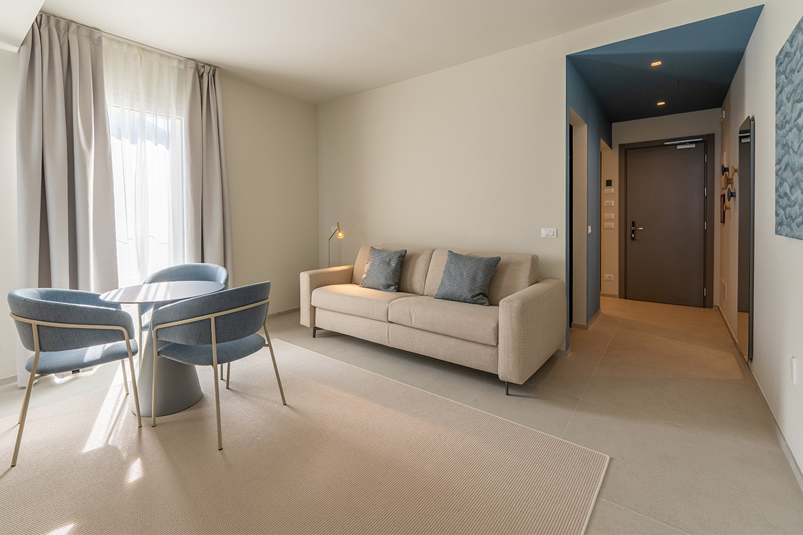 modern hotel near the sea furnished by pianca contract