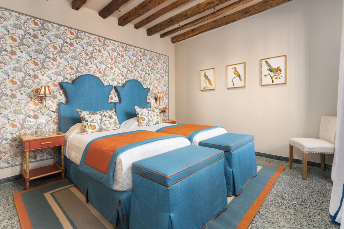 venetian hotel furnished by pianca contract