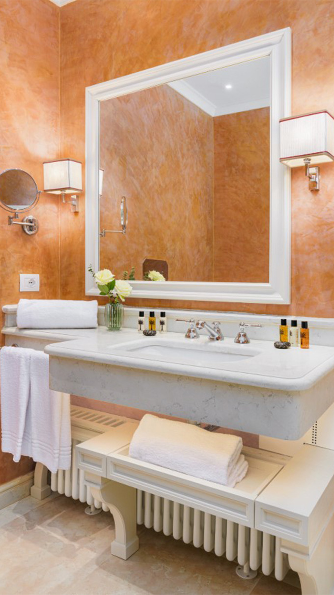 elengant and refined apartment in florence